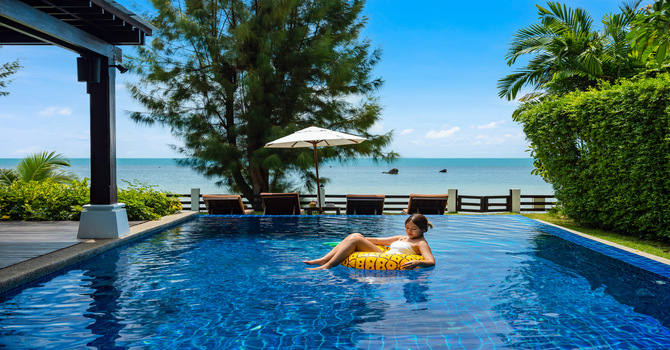 The Emerald Beach Villa 4  