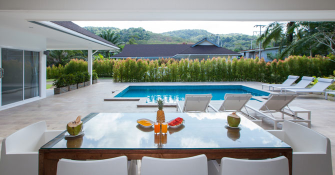 Villa Baan Lalle  Outdoor Dining table