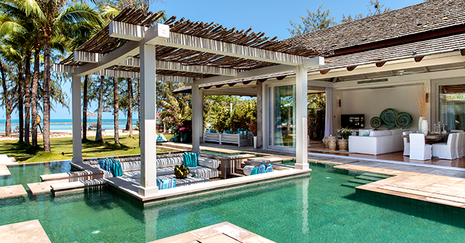 Villa Mia Estate  Mia Beach - Swimming pool with beach access